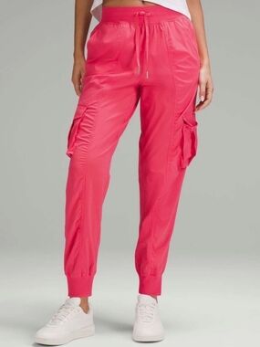 Lululemon Dance Studio Relaxed Fit Mid Rise Cargo Jogger Size Medium